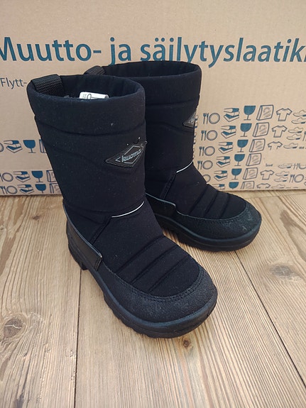 Kuoma talvikengät koko 28