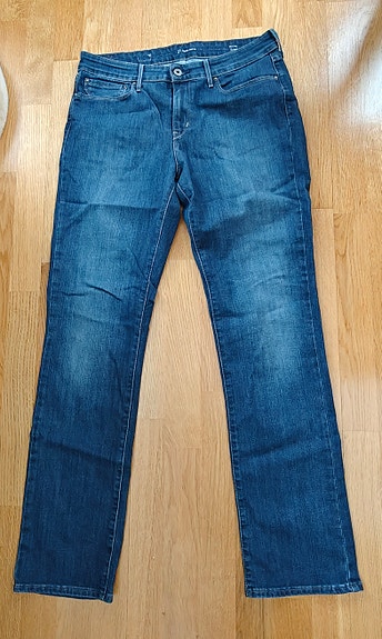 Levi’s demi curve -farkut W31/L32