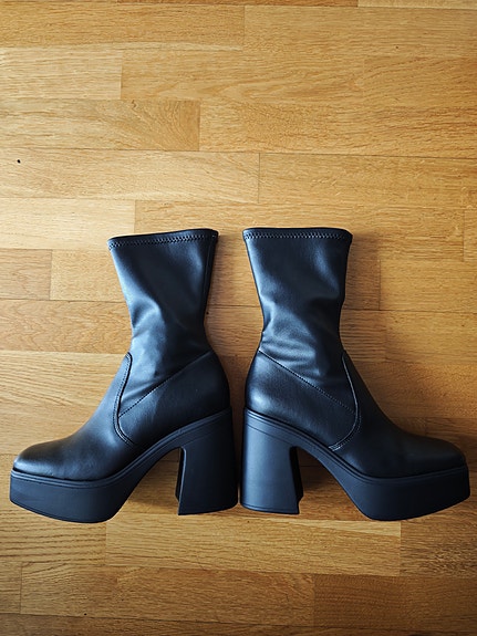 Steve Madden platform saappaat 37 musta