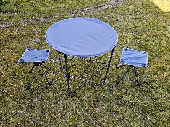 Uusi 3 osainen caravan pöytätuolisetti