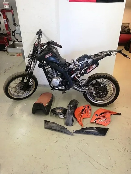 Purettuna Yamaha XT 125