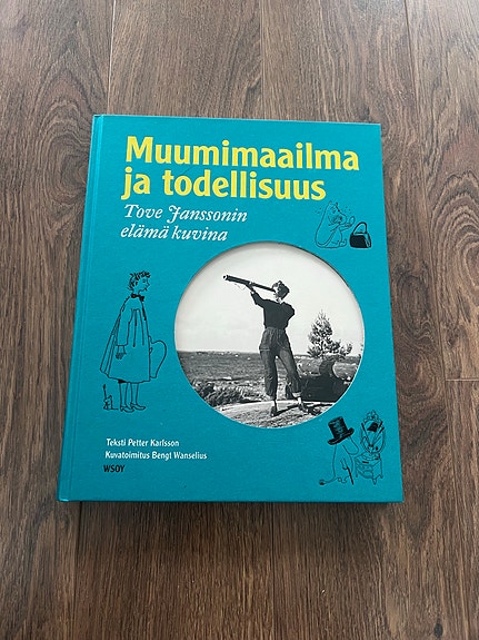Muumimaailma ja todellisuus -kirja, Tove Janssonin elämä kuvina