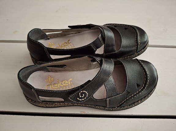 Rieker kesäkengät 37