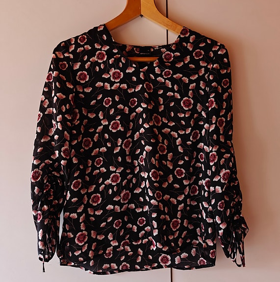 Gina Tricot pusero