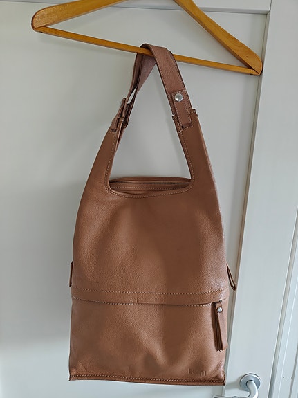 Lumi Supermarket Laptop Bag L nahkalaukku