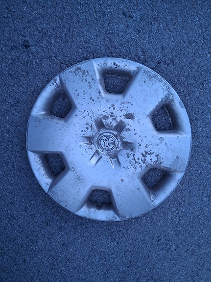 Toyota pölykapseli