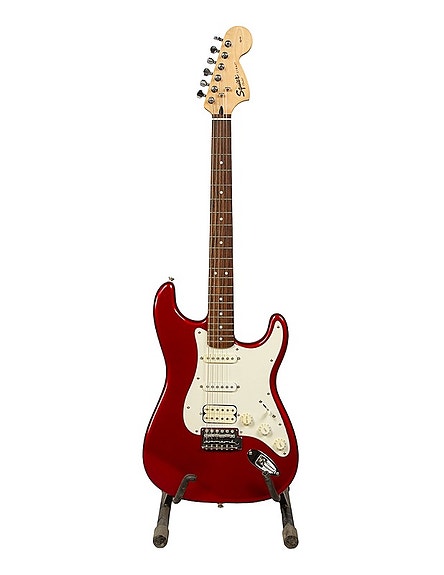 SQUIER Strat Affinity -sähkökitara