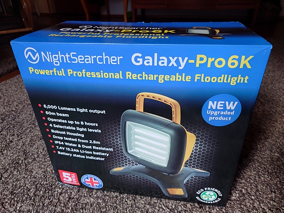 Ladattava työvalo NightSearcher Galaxy Pro 6K