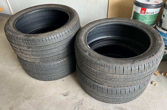 Pirelli P Zero Kesärenkaat ilman vanteita (Audi Q6 e-tron tai Porsche Macan)