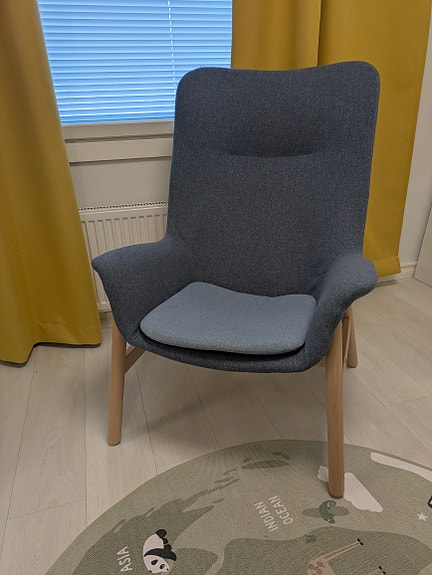 Ikea Vedbo-nojatuoli, sininen