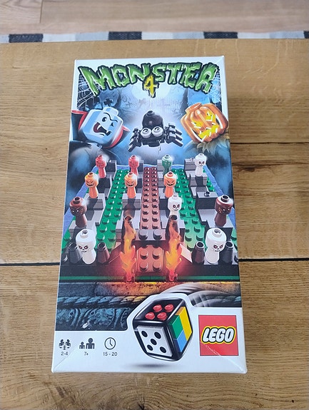 LEGO Monster 4 peli