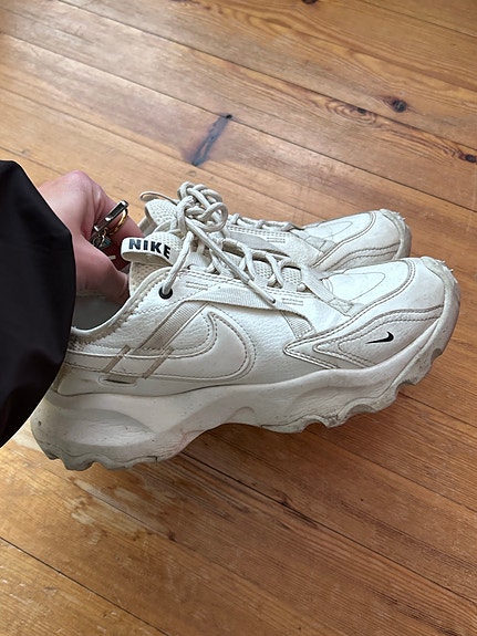 Nike valkoiset tennarit koko 40.5