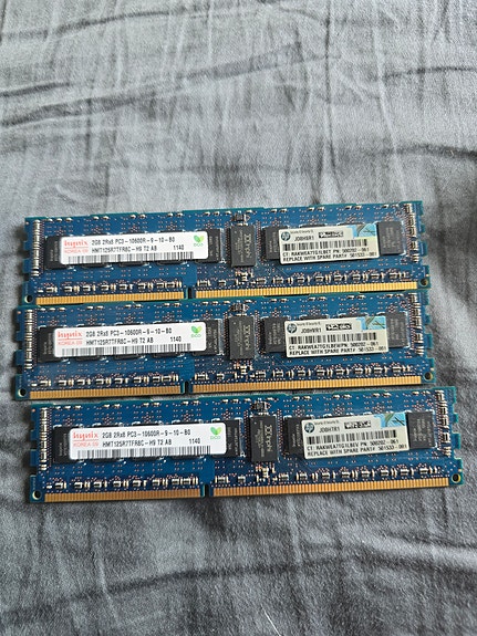 Hynix 2GB 2Rx8 PC3-10600R DDR3 ECC - RAM-muistit