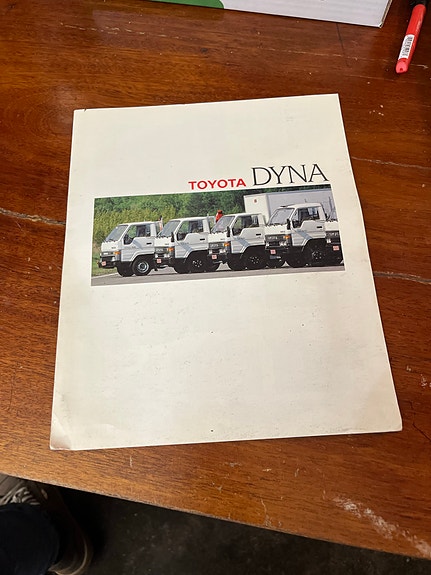 Toyota Dyna esite