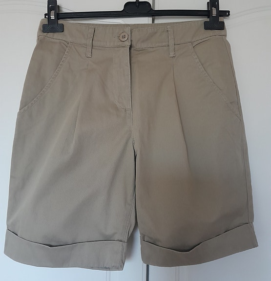 Bermuda-shortsit, beiget (Eve Sweden) UUDET