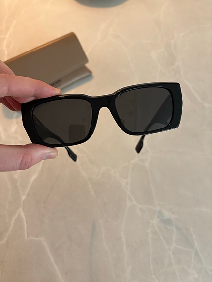 Burberry aurinkolasit