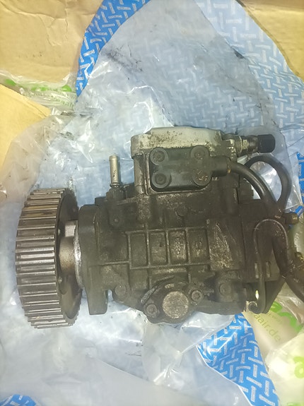 VW golf IV vm.2000 1.9tdi Bosch syöttö pumppu