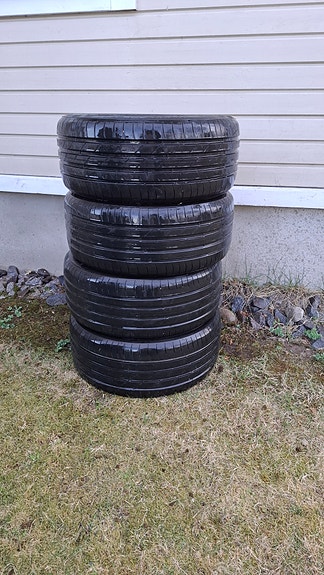 Nokian Hakka Black 3 renkaat 245/45R18
