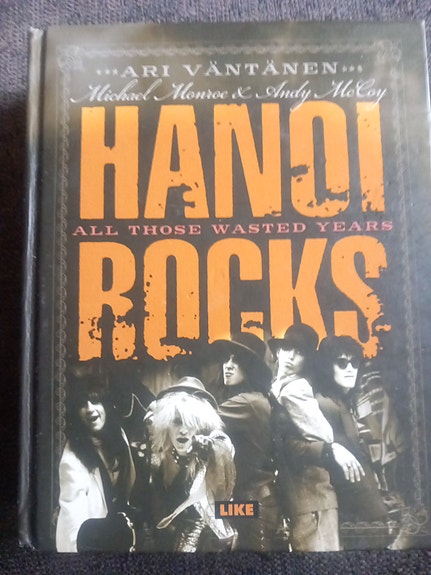 Hanoi Rocks – All Those Wasted Years -kirja