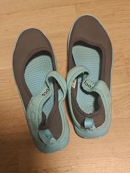 Crocs sandaalit, koko 34-35, sisämitta 20,7cm