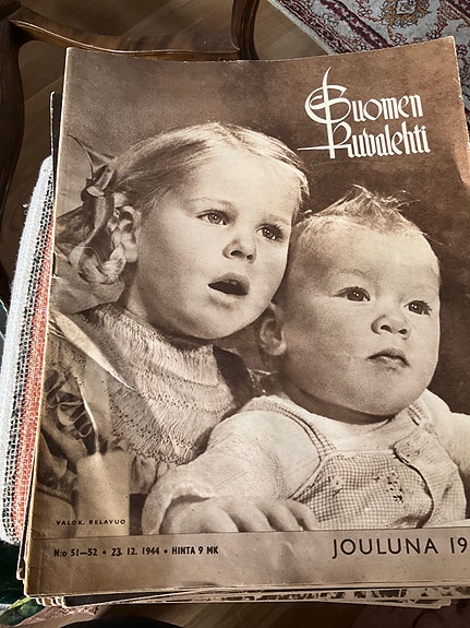 Suomen Kuvalehti ja Suomen Kuvalehti Joulunumero 1944 lehtiä