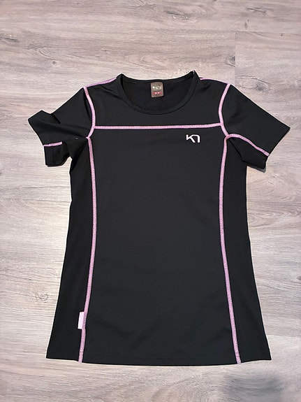 XS Kari Traa t-paita