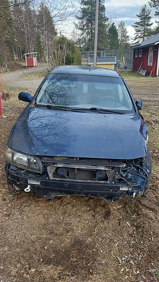 Volvo S60 vm.2001 2.4l bensa purkuosia
