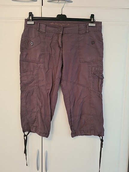Capri-shortsit e-vie