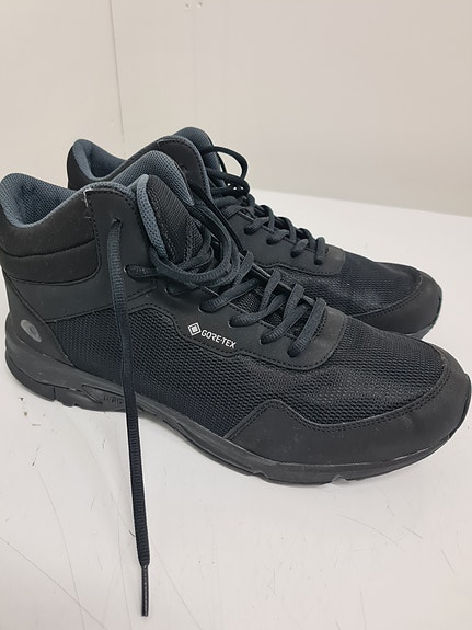 Viking Gore-Tex vaelluskengät koko 45 musta
