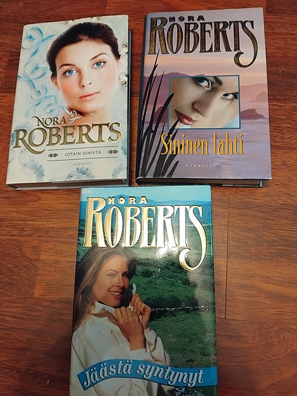 Nora Roberts - Jotain sinistä Sininen lahti Jäästä syntynyt m