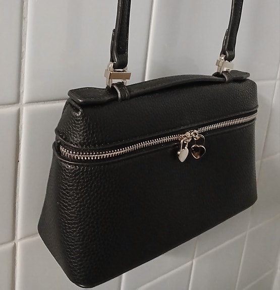 Trendikäs crossbody