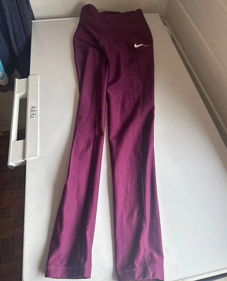 Nike treenitrikoot XS