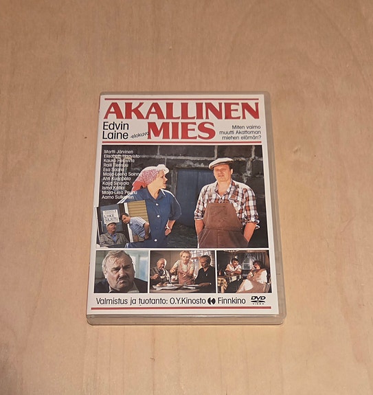 Akallinen mies