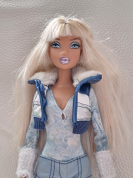 Myydään Barbie My Scene Icy Bling Kennedy nukke