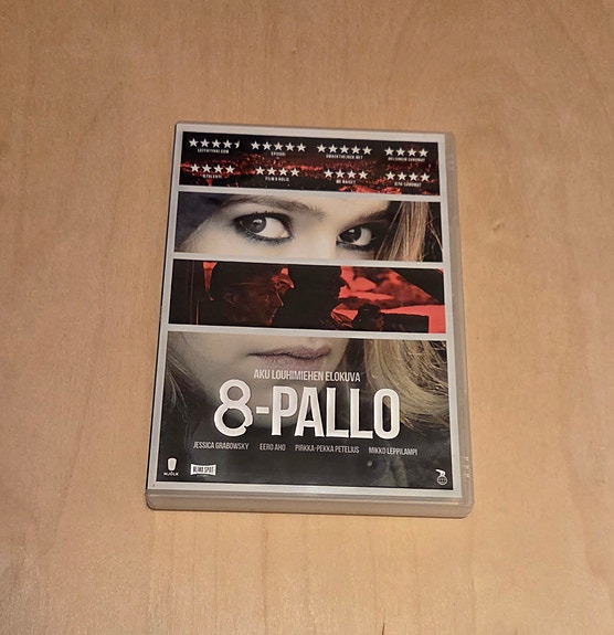 8-pallo