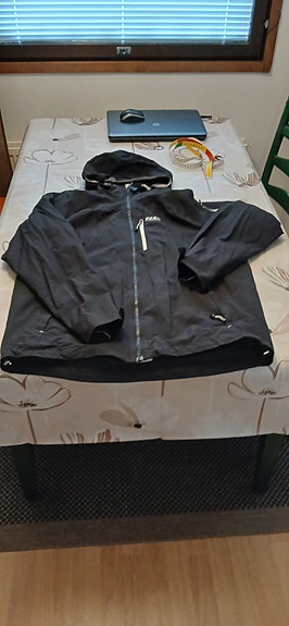 Peak Performance ulkoilutakki XL musta