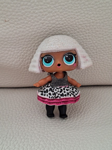 Myydään söpö LOL Surprise Doll Glitter Diva Snow Leopard Series 3 nukke