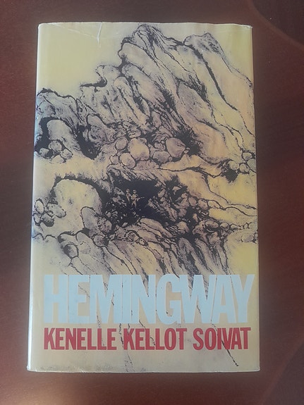 Ernest Hemingway: Kenelle kellot soivat - kovakantinen kirja
