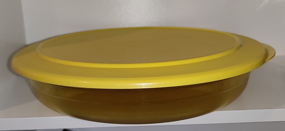 Tupperware astia