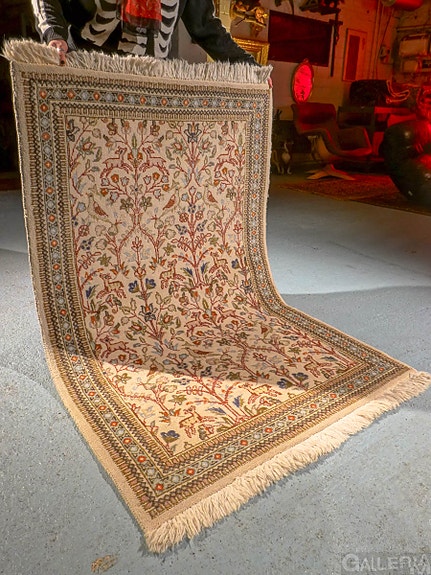 Hieno eläinaiheinen aito käsinsolmittu itämainen matto – 158 x 102 cm
