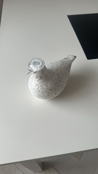 Oiva Toikan suunnittelema Riekko-lasilintu Birds by Toikka -