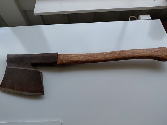 Billnäs vanha piilukirves
