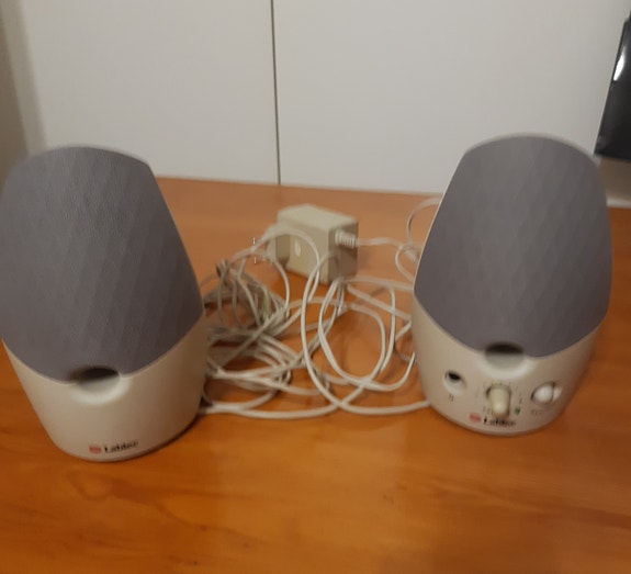 Labtec tietokonen pöytäkaiuttimet