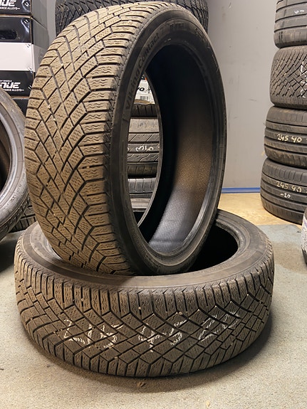 2kpl käytetyt 215/45R20 Continental kitkarenkaat
