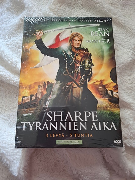 Sharpe Tyrannien aika DVD 3 levyä