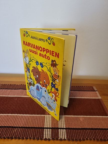 Juha Lappo: Karvanoppien uusi auto - lastenkirja
