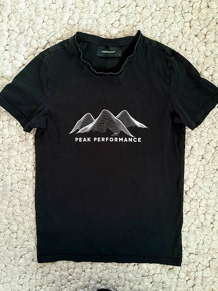 Peak Performance t-paita