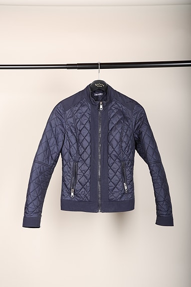 Naisten sininen Tommy Hilfiger tikattu takki, koko M (S-kokoiselle)
