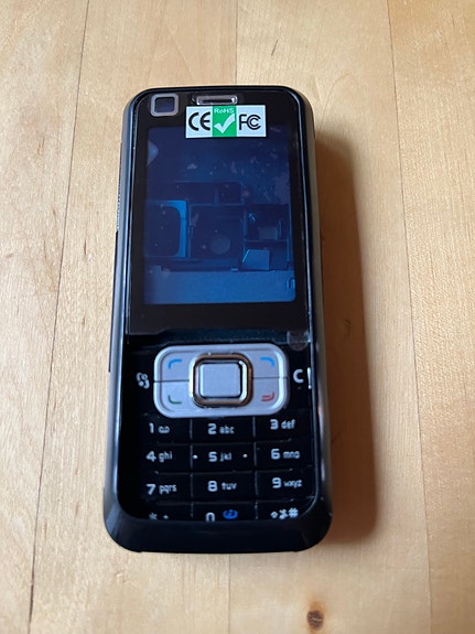 Vaihtokuoret Nokia 6120 Classic, musta. Uu