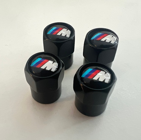 BMW M-Sport mustat venttiilihatut 4 kpl